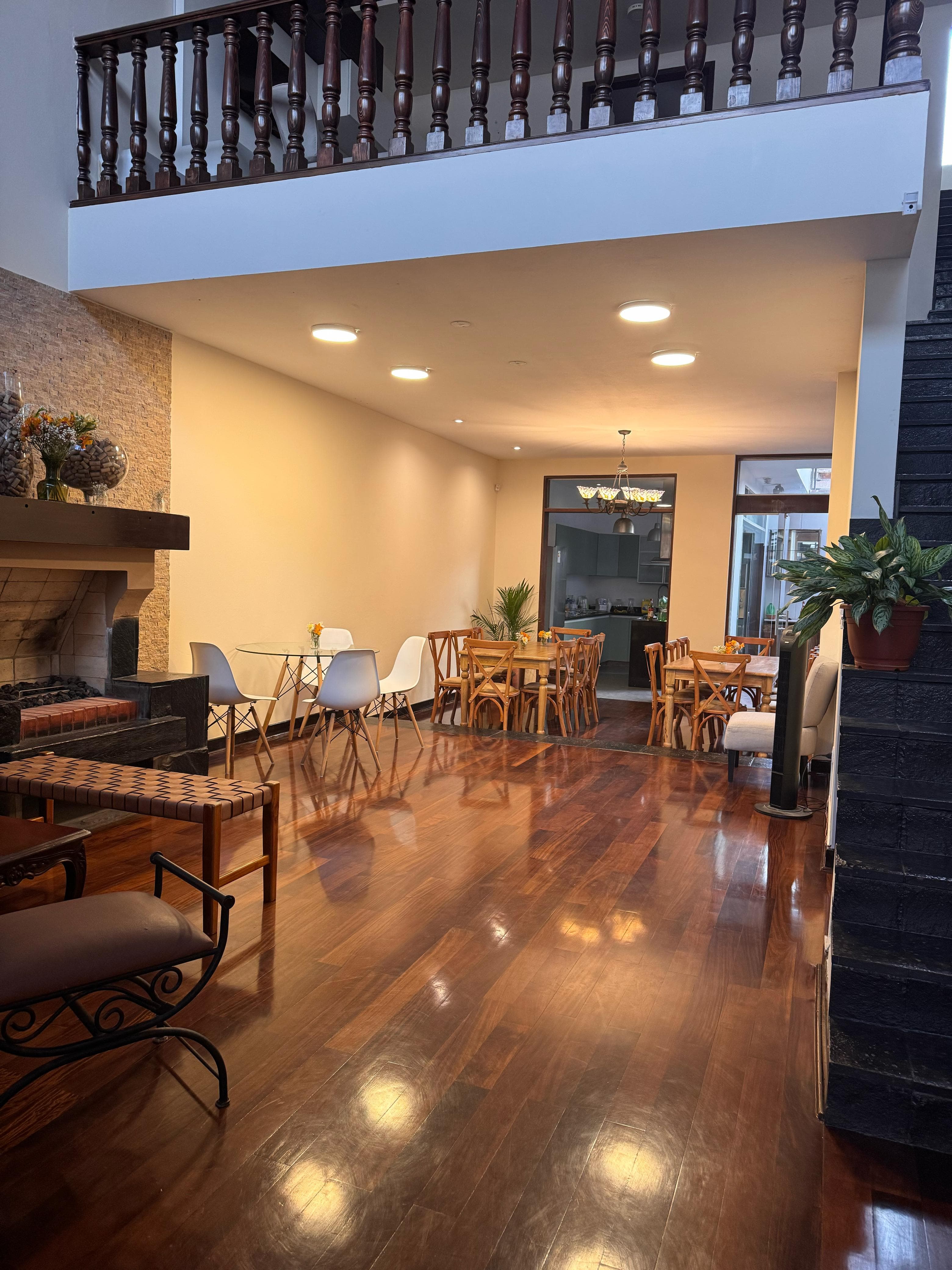 Salones y espacios para podcast en Chorrillos