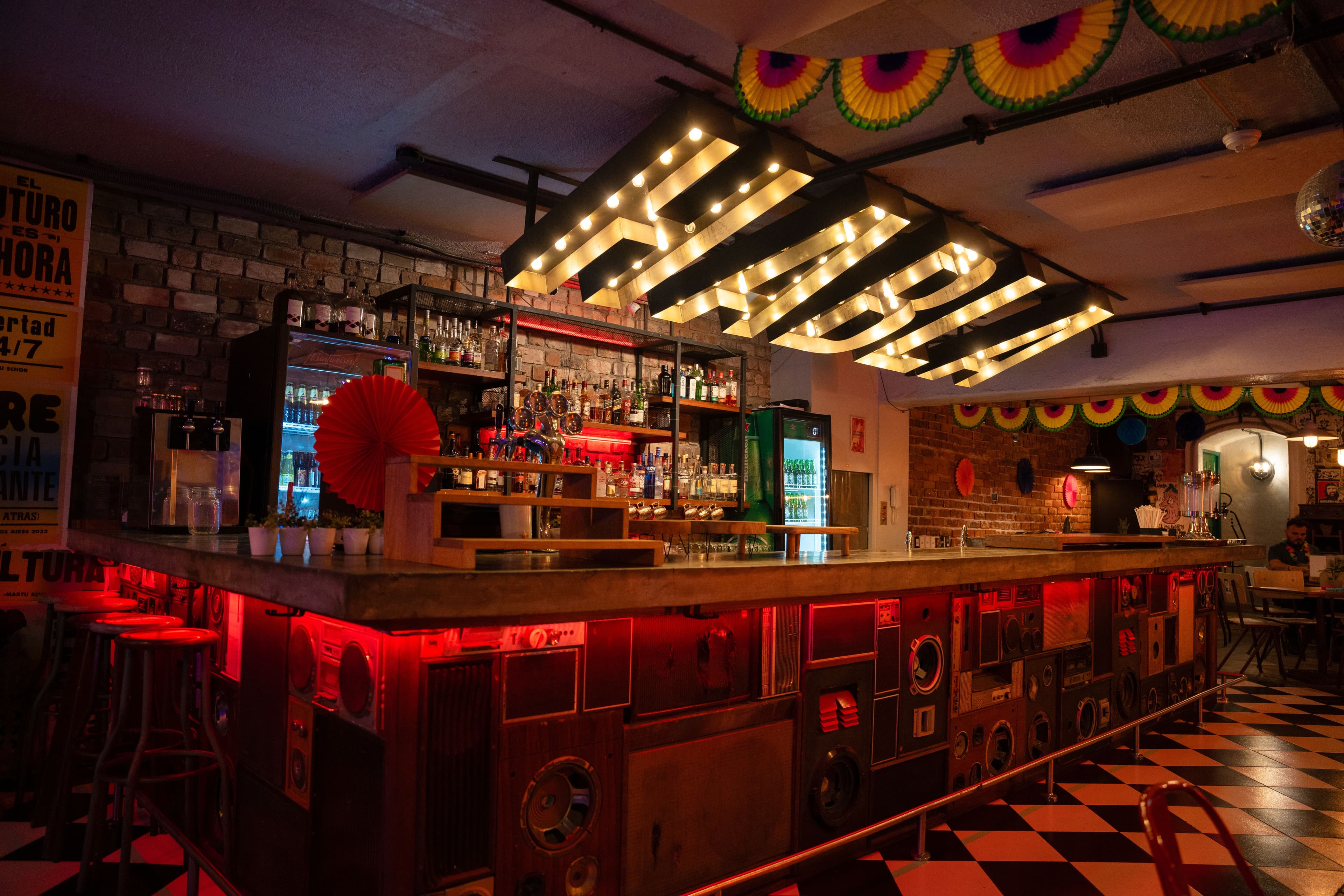 Salones y espacios para sesion acustica en Miraflores